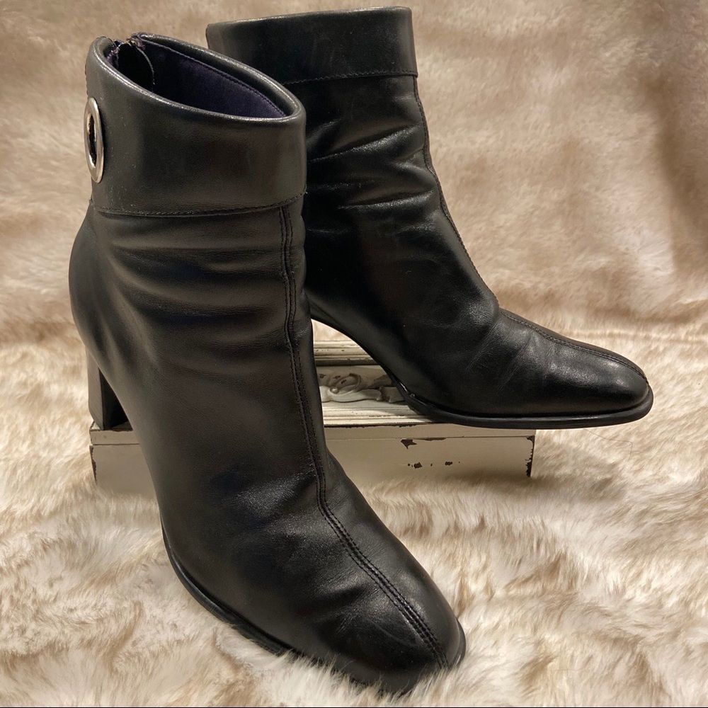 Naturalizer Black Leather Heeled Boots Size 7.5